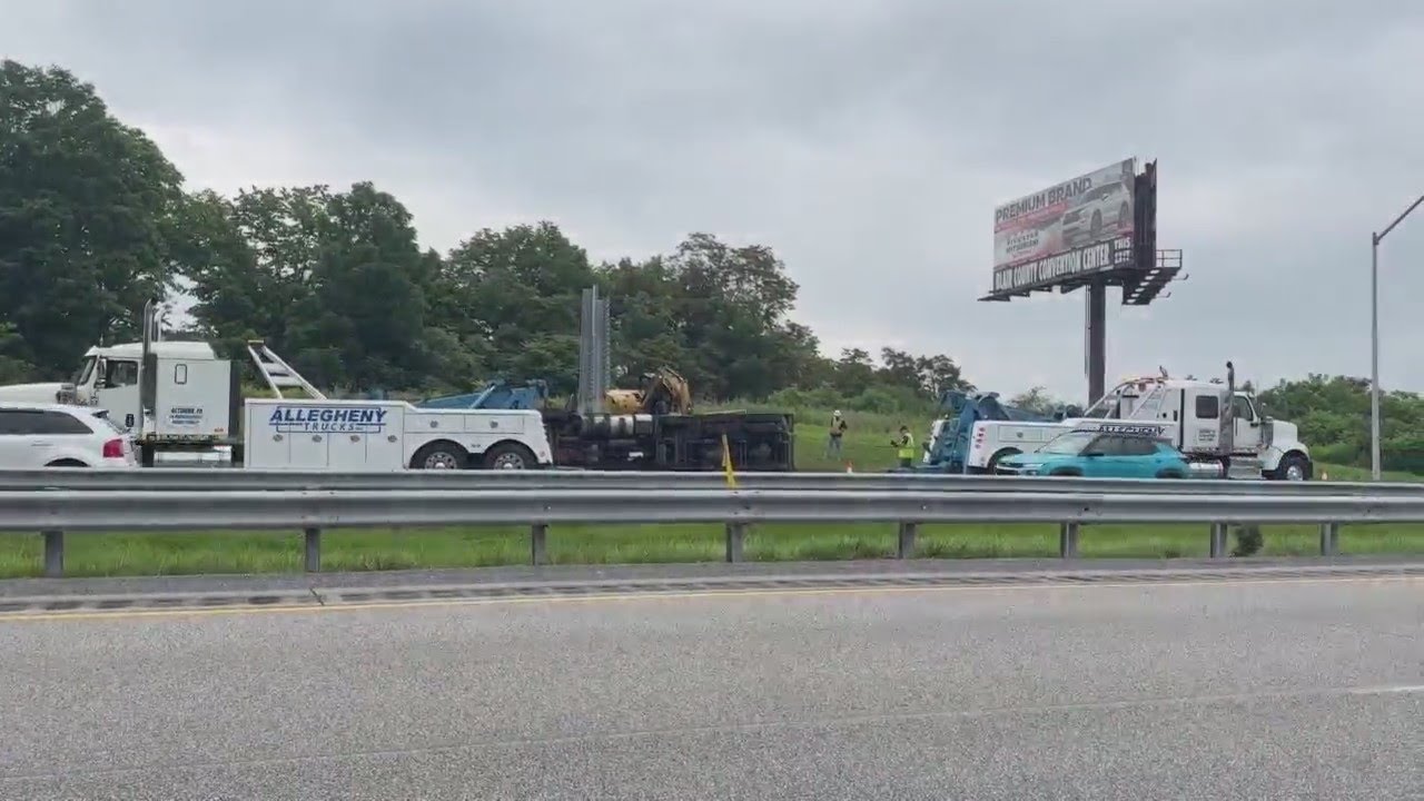 Truck rollover causes traffic delays on I-99 Wednesday - YouTube