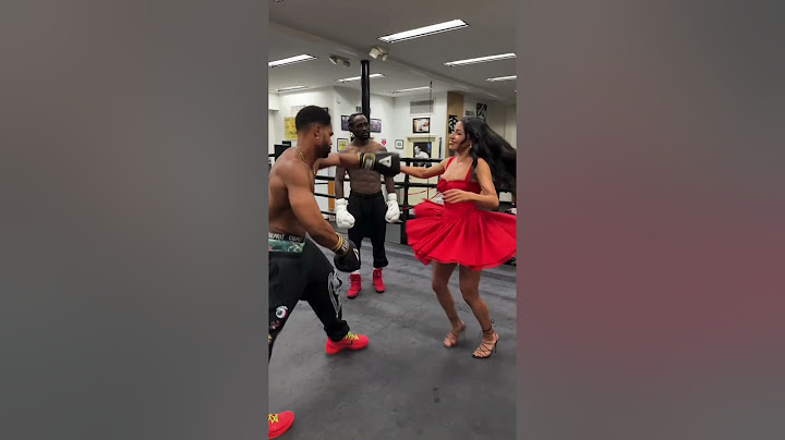 Terence Crawford boxes King Bach w/ @AdamW