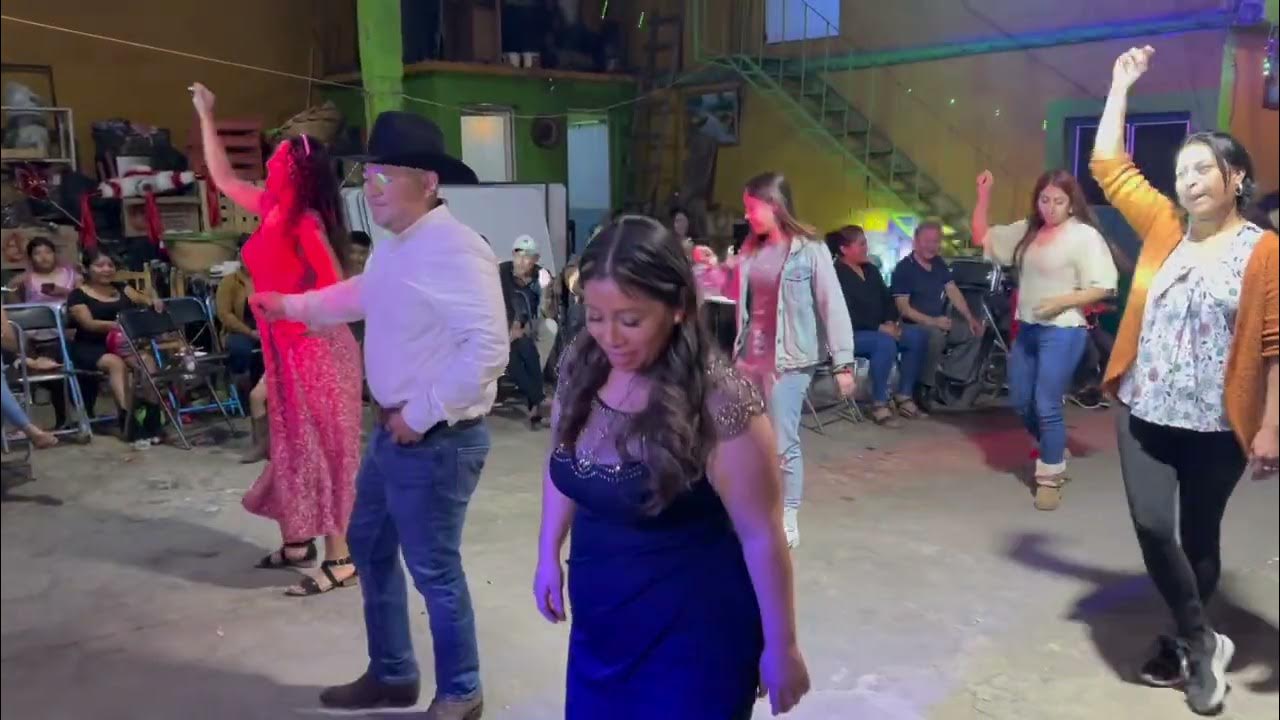 No Rompas Mas Mi Pobre Corazon Dance Baile, No rompas mas mi pobre corazón y Payaso de rodeo de caballo