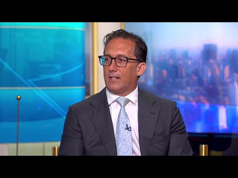 Big Tech, AI to Drive S&P 500 Up Another 11%, Wells Fargo’s Harvey Says