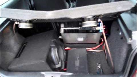 stock VW polo (paulo) with emphaser sub