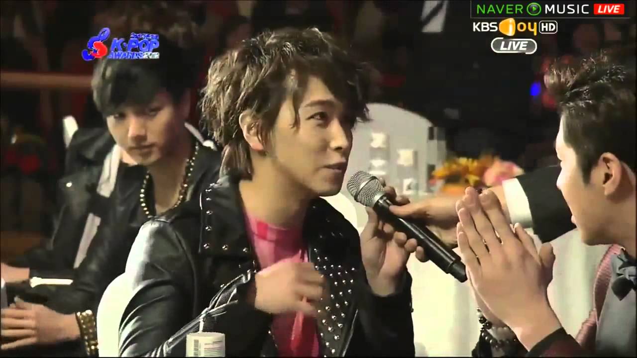 130213 SUPER JUNIOR + YUNHO + CNBLUE - Interview Cut @ Gaon Kpop Chart Award