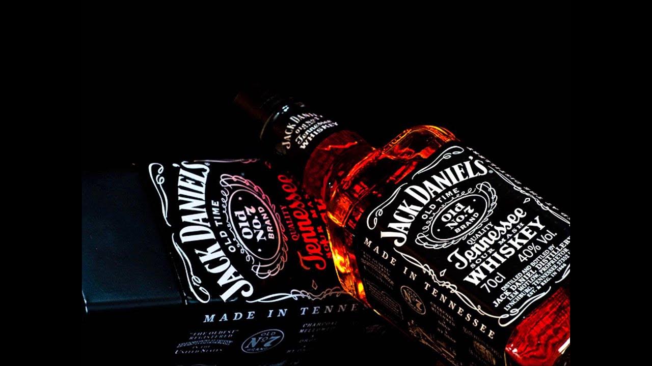 Jake daniels god. Джек дэниэлс натюрморт. Джек дениал. Jake daniels god. Виски джек дэниэлс олд 0,7.