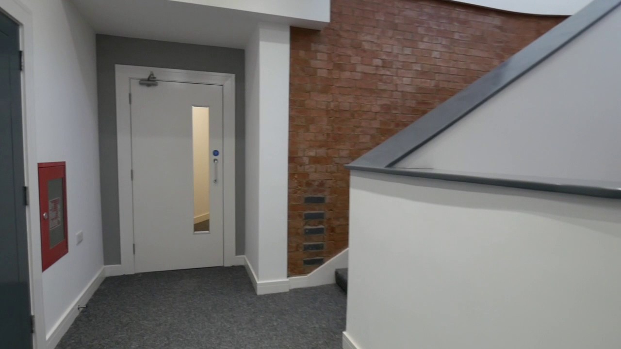 Trafford Road, Salford - homes4u Video Tour
