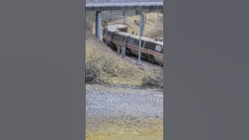 Hornby APT-P on Project Tilt. Did you ever get to see the real train? Do you have photos?