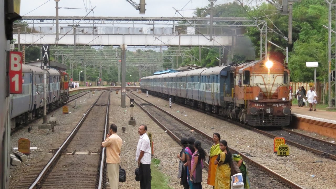 Kerala Coastal Journey, Mangalore to Thrissur: Arabian Sea and Backwaters