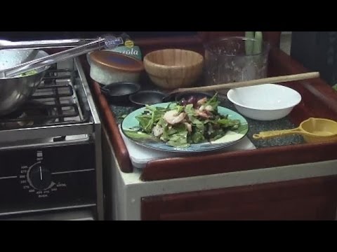 Arugula, Shrimp, Grapes Salad