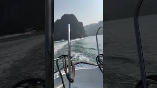#halongbaytravel #halongbaytour #speedboat #speed #mountains #vietnam
