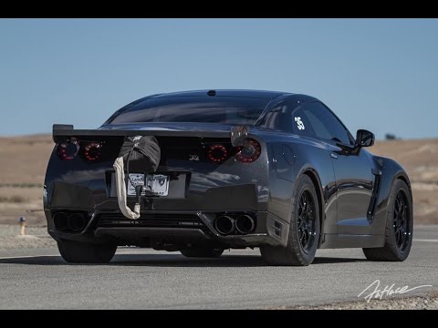 Lease Locators Racing - 1500whp LLRGTR2 Spinout Vs LLRGTR - English Racing