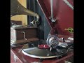 美空 ひばり ♪わたしや糸屋の器量よし♪ 1955年 78rpm record . Columbia Model No G ー 241 phonograph