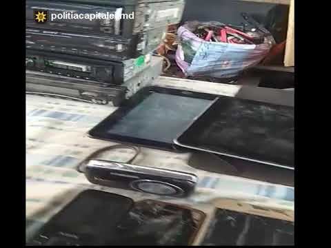 furt di automobile tv8 italia
