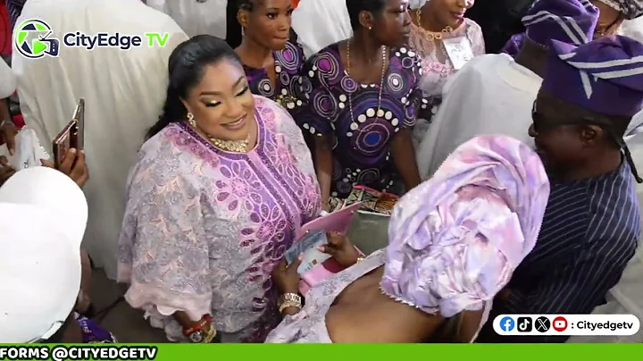 FOLUKE DARAMOLA DANCE MOMENTS AT HER MOTHER'S BURIAL