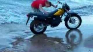 How to swim with your bike...