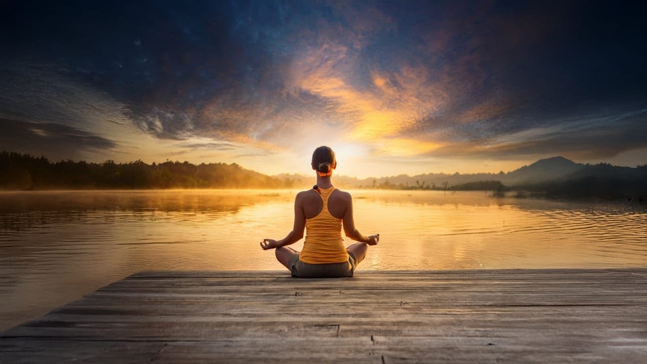 🎧 Enlightened Drift – Amber Glow (Versión Extendida 1 Hora) | Música Ambiental Relajante