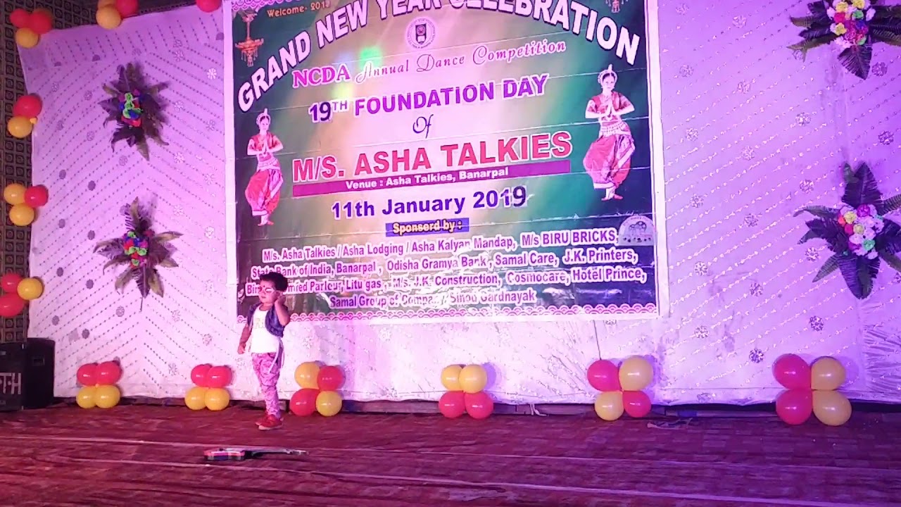 O O jane jana (Cute little girl Solo dance Performance) YouTube