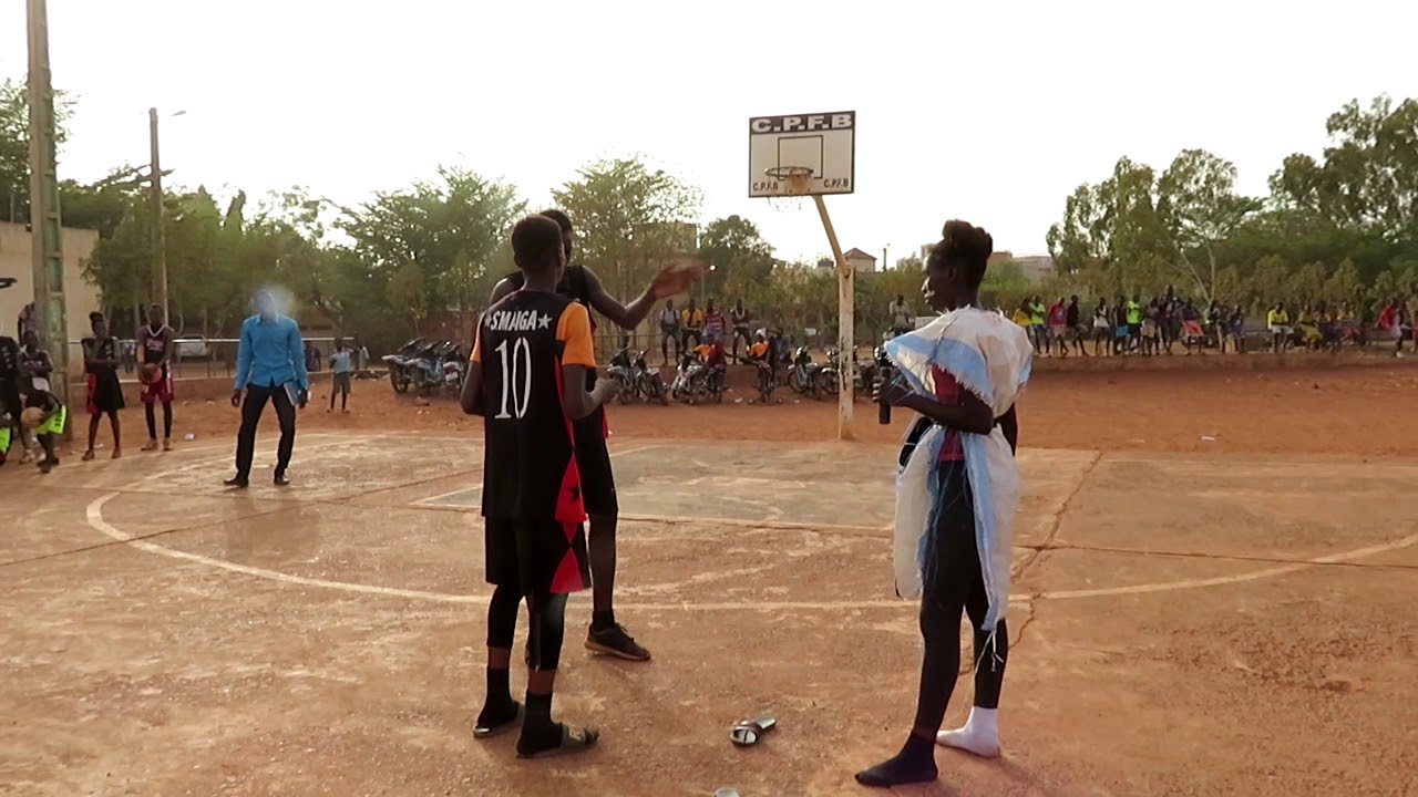 Sketch sur la Paix mp4