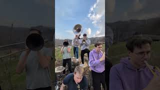 Irgendwie, irgendwo, irgendwann – de Klassiker uf Brass 🎶✨