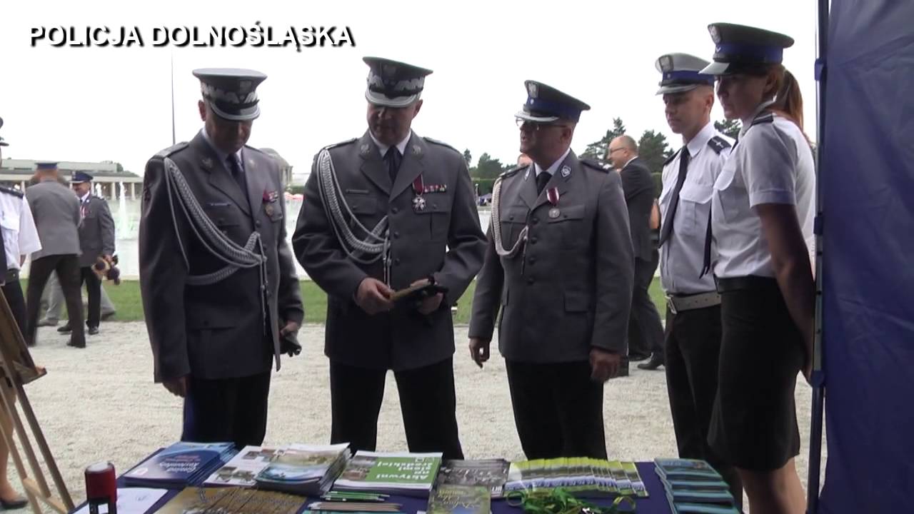 95 lecie Policji - Komendanci Policji na Wrocławskiej Pergolii