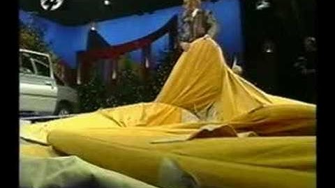 André van Duin - Columbus / Tent oppompen