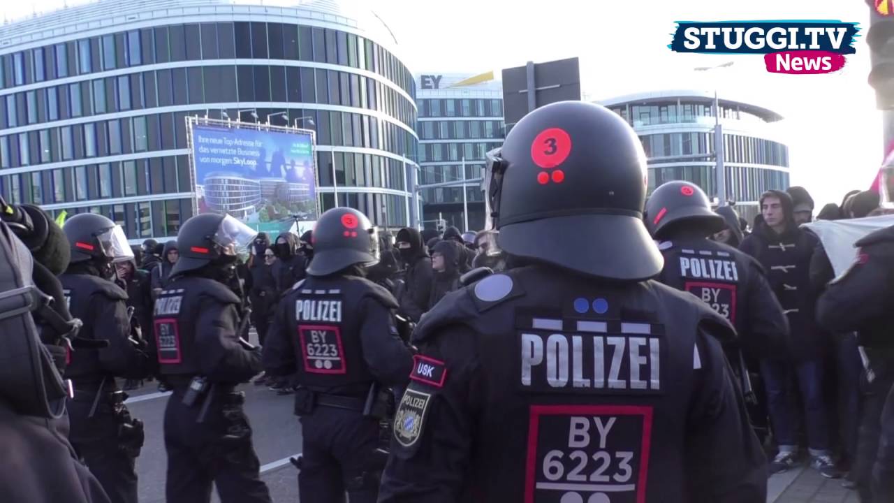 Livebilder Demo Gegen Afd Bundesparteitag In Stuttgart Youtube
