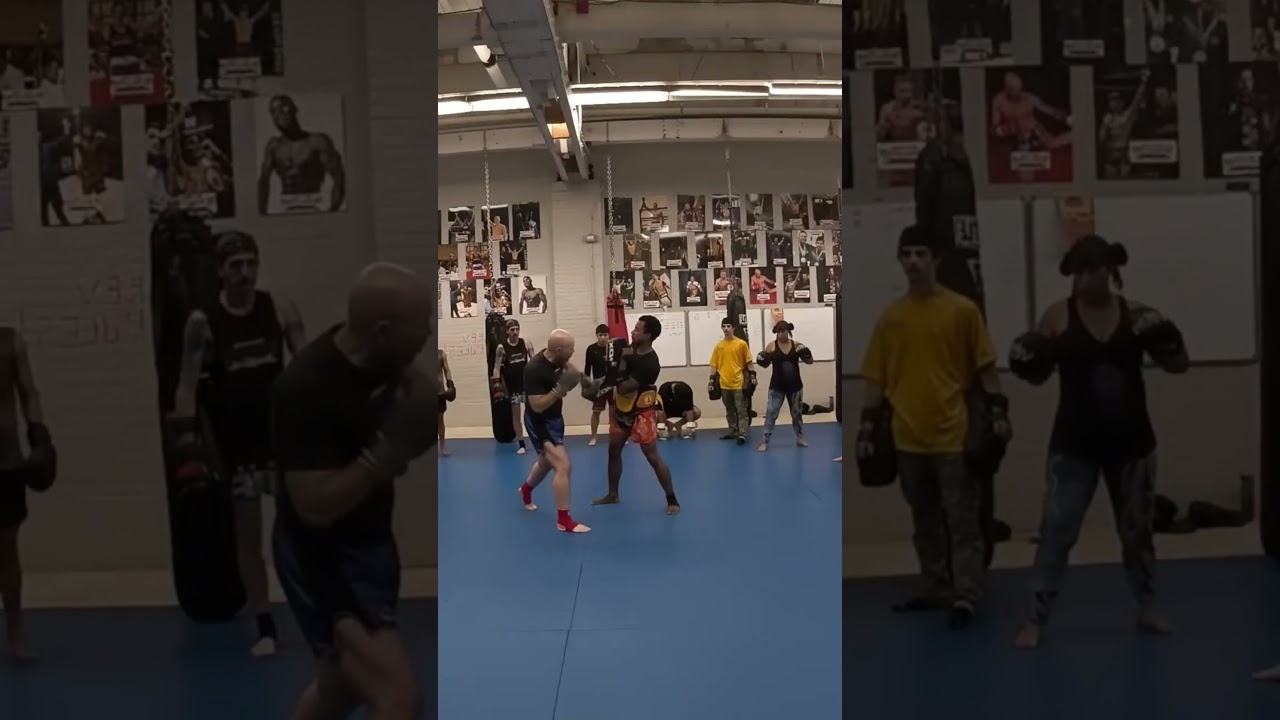 You’re striking wrong if your feet look like this #muaythai #martialarts