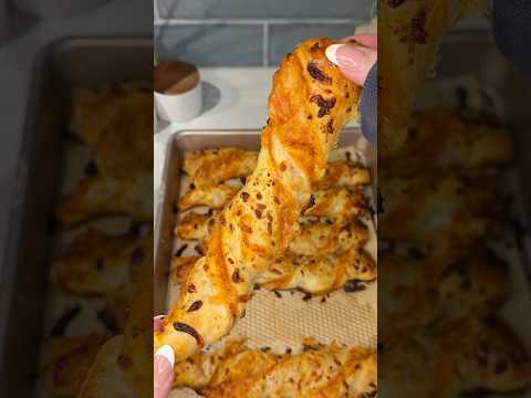 viral pizza twists recipe 🍕 #recipe #food #cooking #easyrecipe #pizza #shorts #foodie #appetizer
