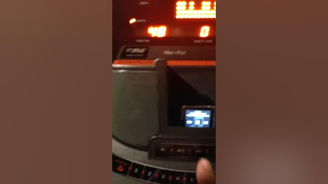 Troubles with my AFG 4.1 AE Elliptical Squeaking and not working