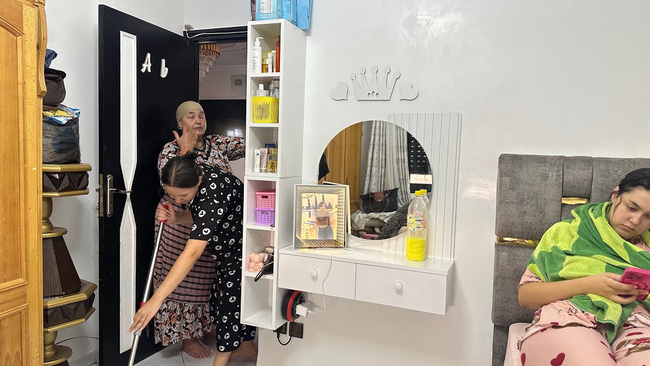 هدا منكر اختي ضرباتني قدام امي وابي صافي عمرني نجي عندهم صافي تقار حسن امي بكات 😭