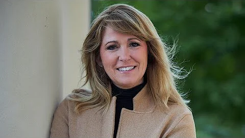 Maryland gubernatorial candidate, Kelly Schulz spe...