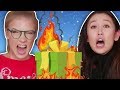 THE WORST CHRISTMAS PRESENTS EVER (The Show w/ No Name)