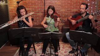 Video thumbnail of "Trio - Francisco (Milton Nascimento)"