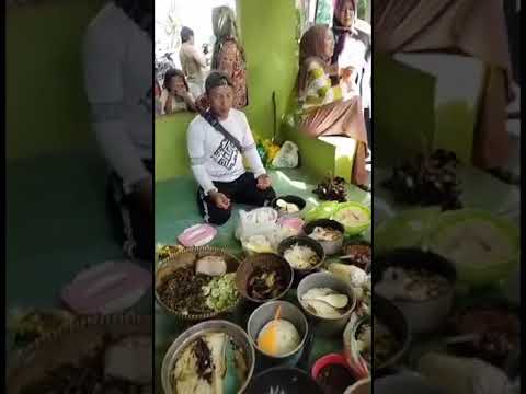 Video: Cara Menyambut Tahun Baru Di Kampung