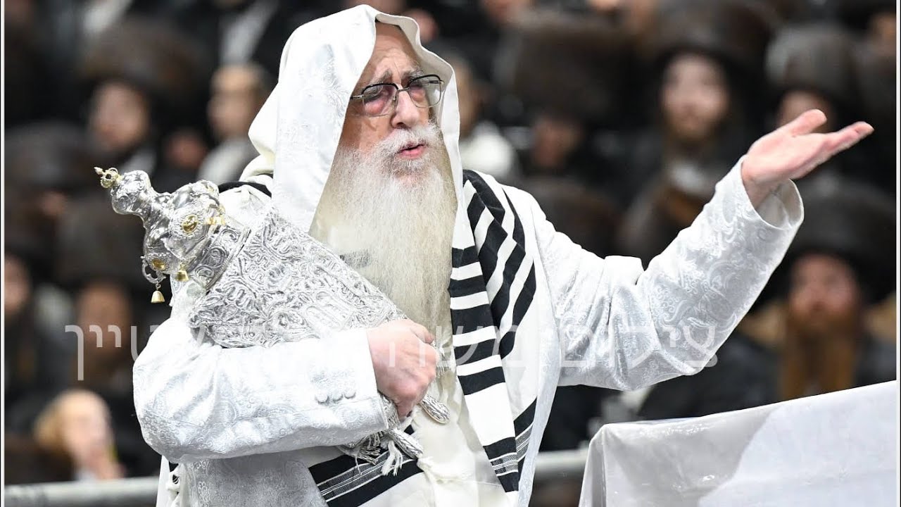 צפו בתיעוד אדיר של מעמד ההקפות שניות בחצר הקודש צאנז בראשות כ״ק האדמו״ר 