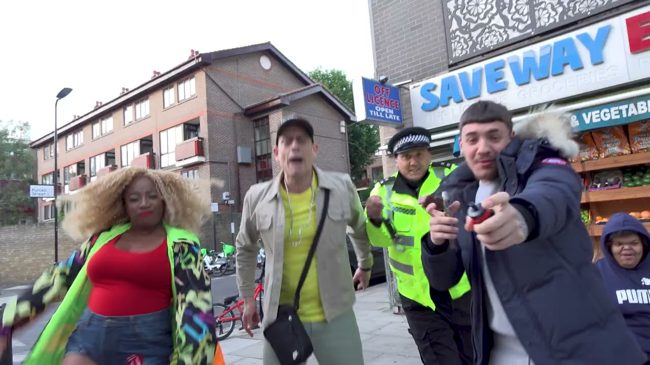 Mira Tuggawar - Hackney (Official Music Video) en YouTube Mira Tuggawar - Hackney (Official Music Video) en YouTube