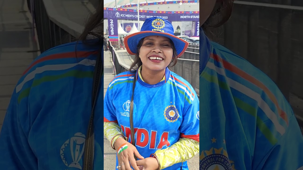 Virat Fan in Rohit Jersey: A Unique Passion for Cricket | Stadium Entry Moments