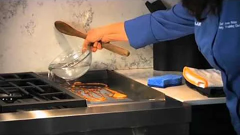 JennAir® Pro-Style® Range with Griddle: Cooking on the Griddle | JennAir