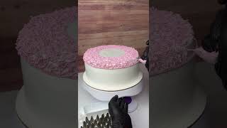 The Texture on This Cake Is So Satisfying 😍
