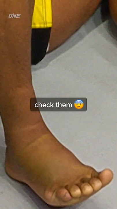 Easier said than done 😱 How do you block those pesky leg kicks? 🤨