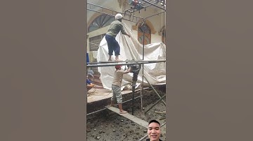 Đóng cọc tre để làm móng nhà #construction