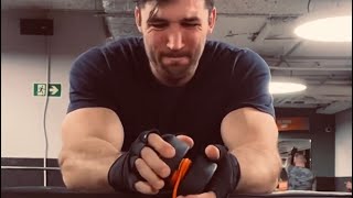 Rising, Fingers, Power, Golden Grip🦾