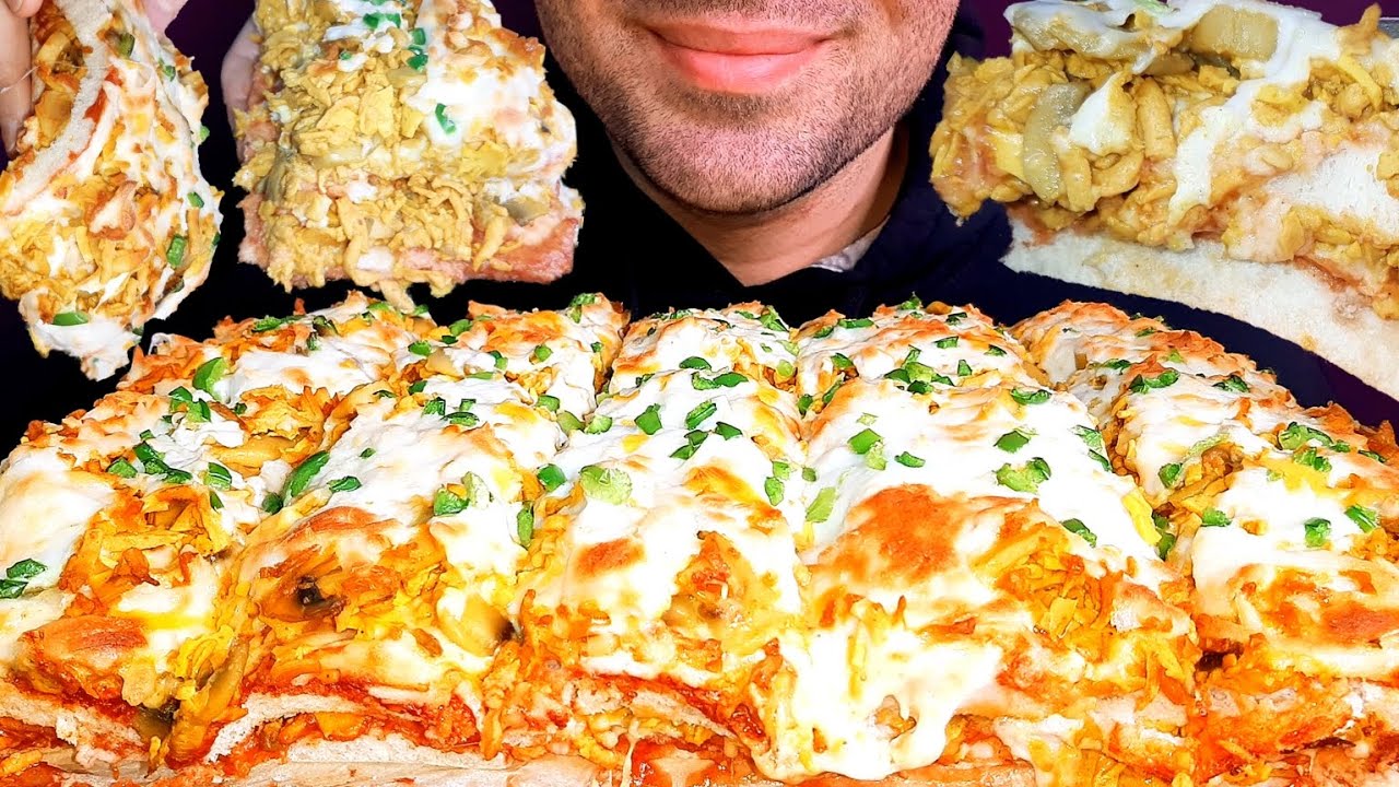موکبانگ پیتزا غول پیکر🍕|ASMR EATING GIANT PIZZA MUKBANG