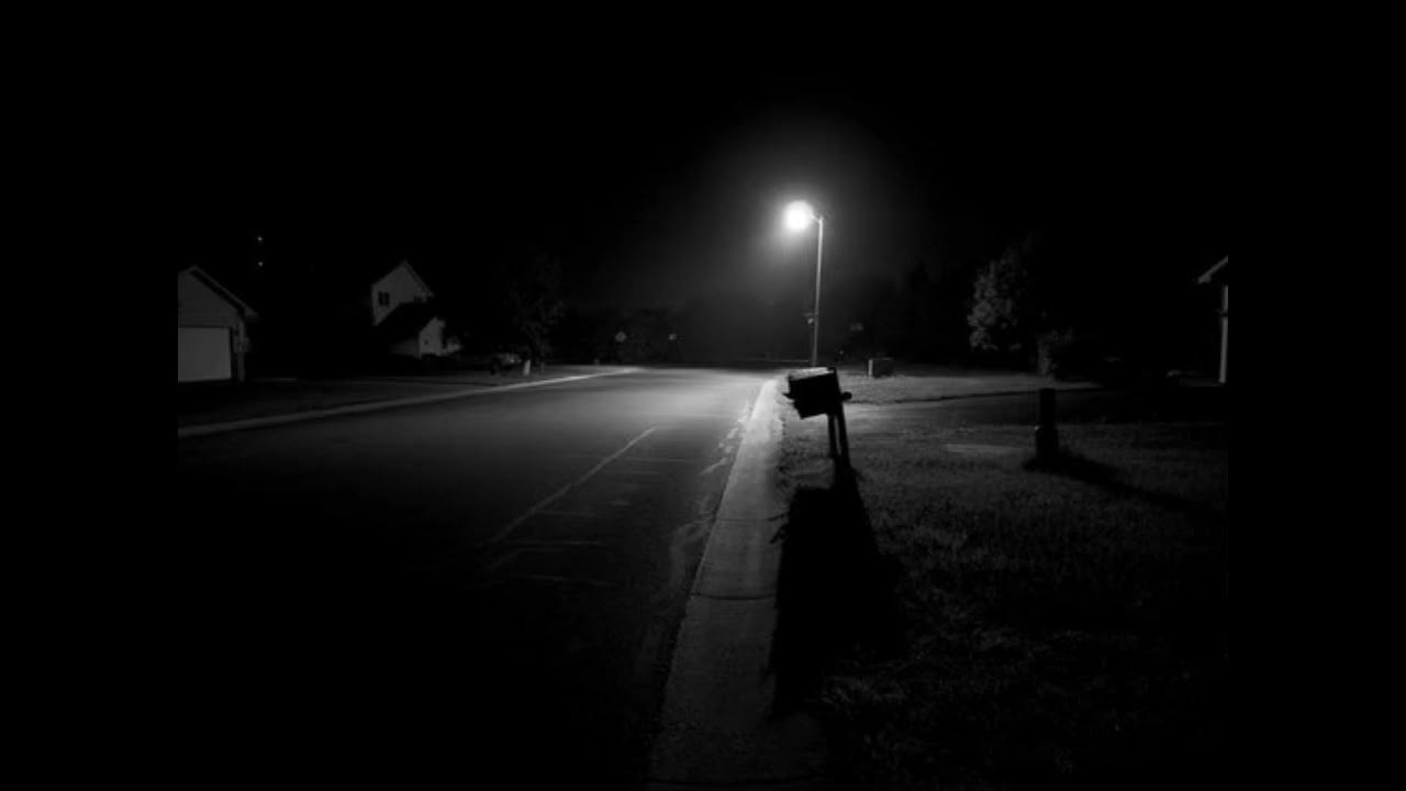 журнал природа и животные. девушка целится из винтовки. профессиональный фотограф. Was out shooting. журналы о природе.