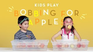Kids Play Bobbing for Apples | Kids Play | HiHo Kids screenshot 1