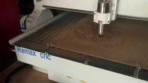 Remax 1530 vacuum table cnc router machine engraving on wood