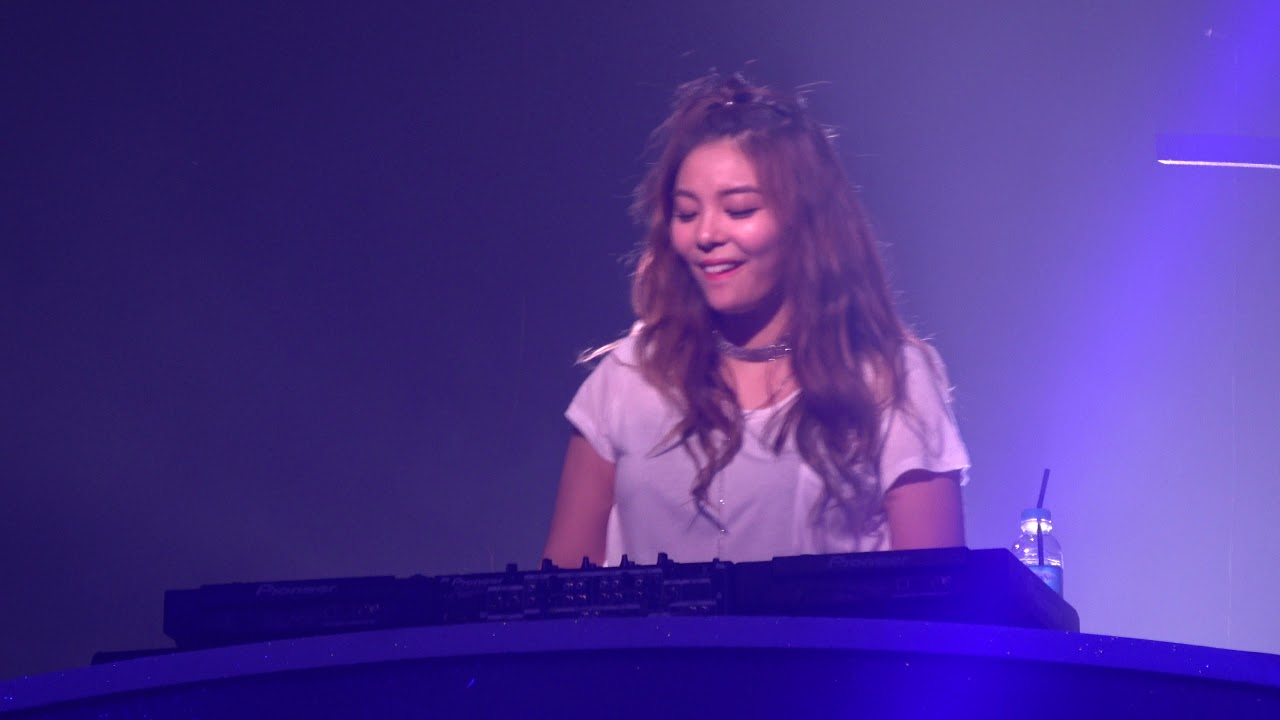 [4k] 171224 에일리(Ailee) 3rd 단독콘서트 [HER] - 디제잉 리믹스+Atmosphere