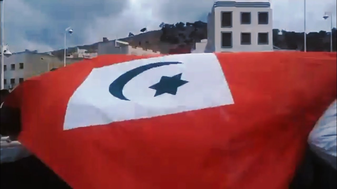 En defensa de la bandera de la República Del Rif. - YouTube