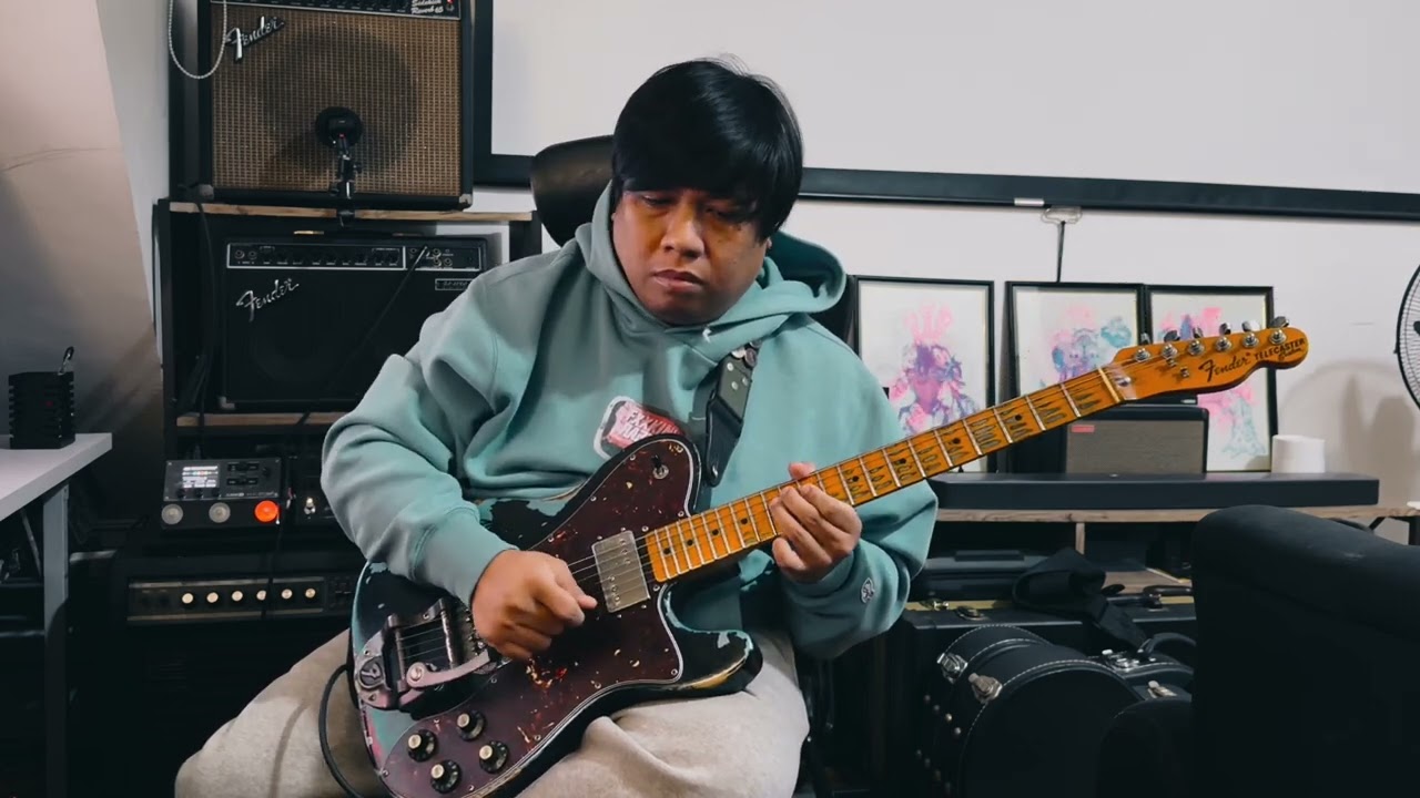 Quick jam with my Telecaster Custom aged and reliced by Elegee Custom Guitars