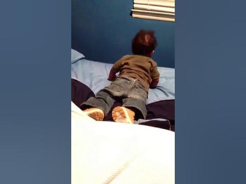 Boys humping. Boy hump pillow. Humping женщина. Male dry humping. Polen duo 2 we hump on bed noodlemagazin.