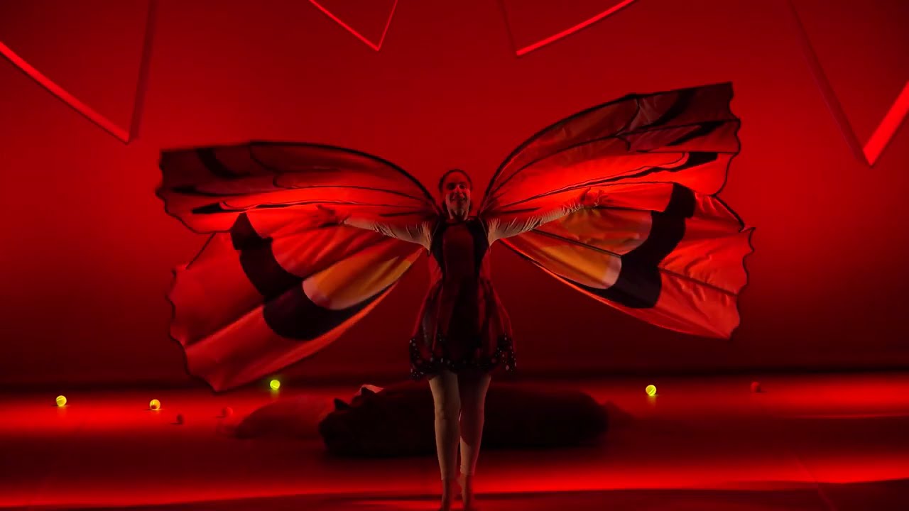 Rrrrrr. Història d'una eruga / Rrrrrr. Story of a caterpillar