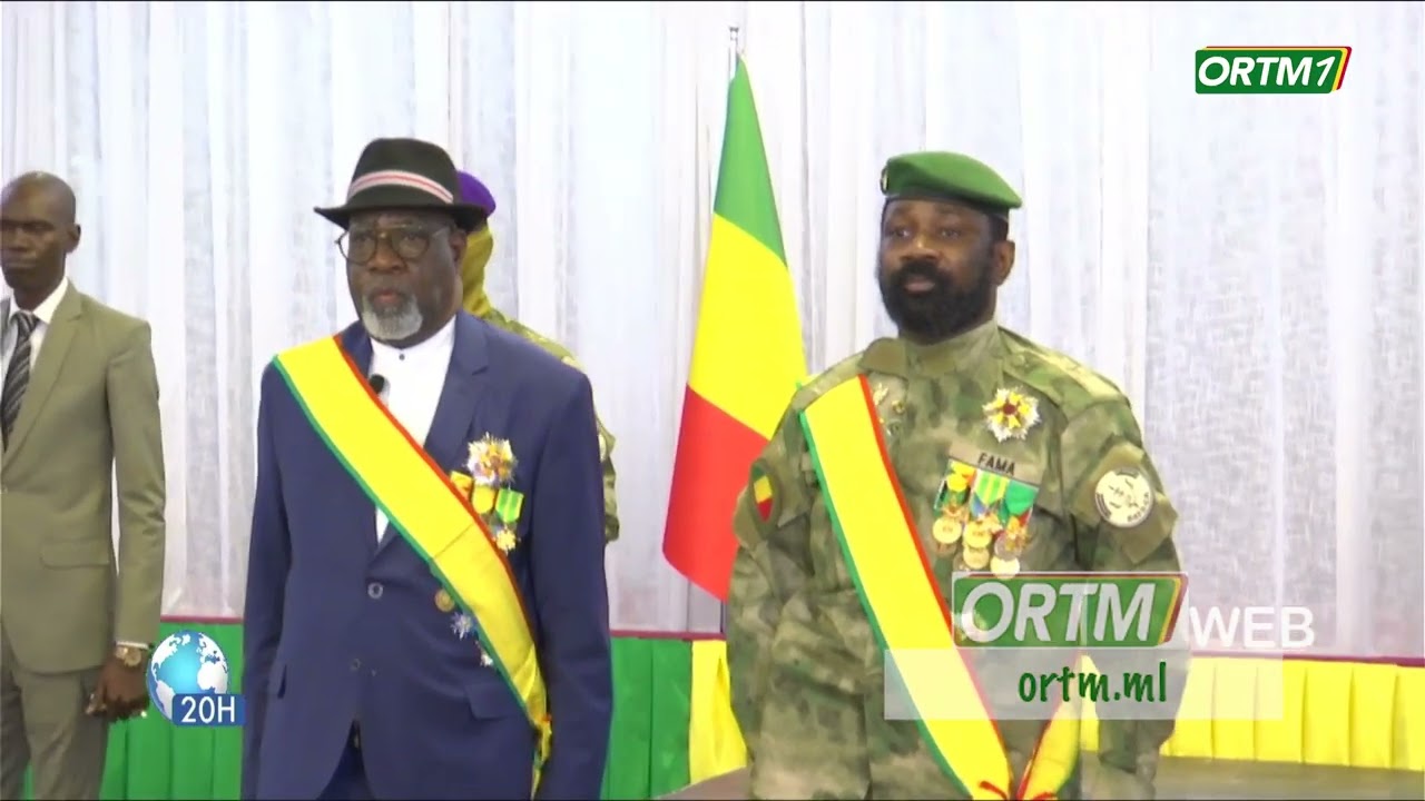 FAMa | Général d'Armée Assimi GOITA a reçu les attributs du haut gradé de l'armée malienne.